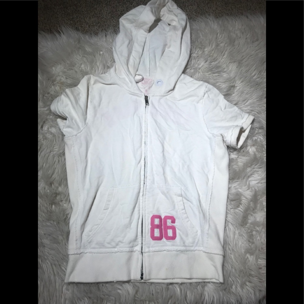 hoodie/ short sleeve sweater